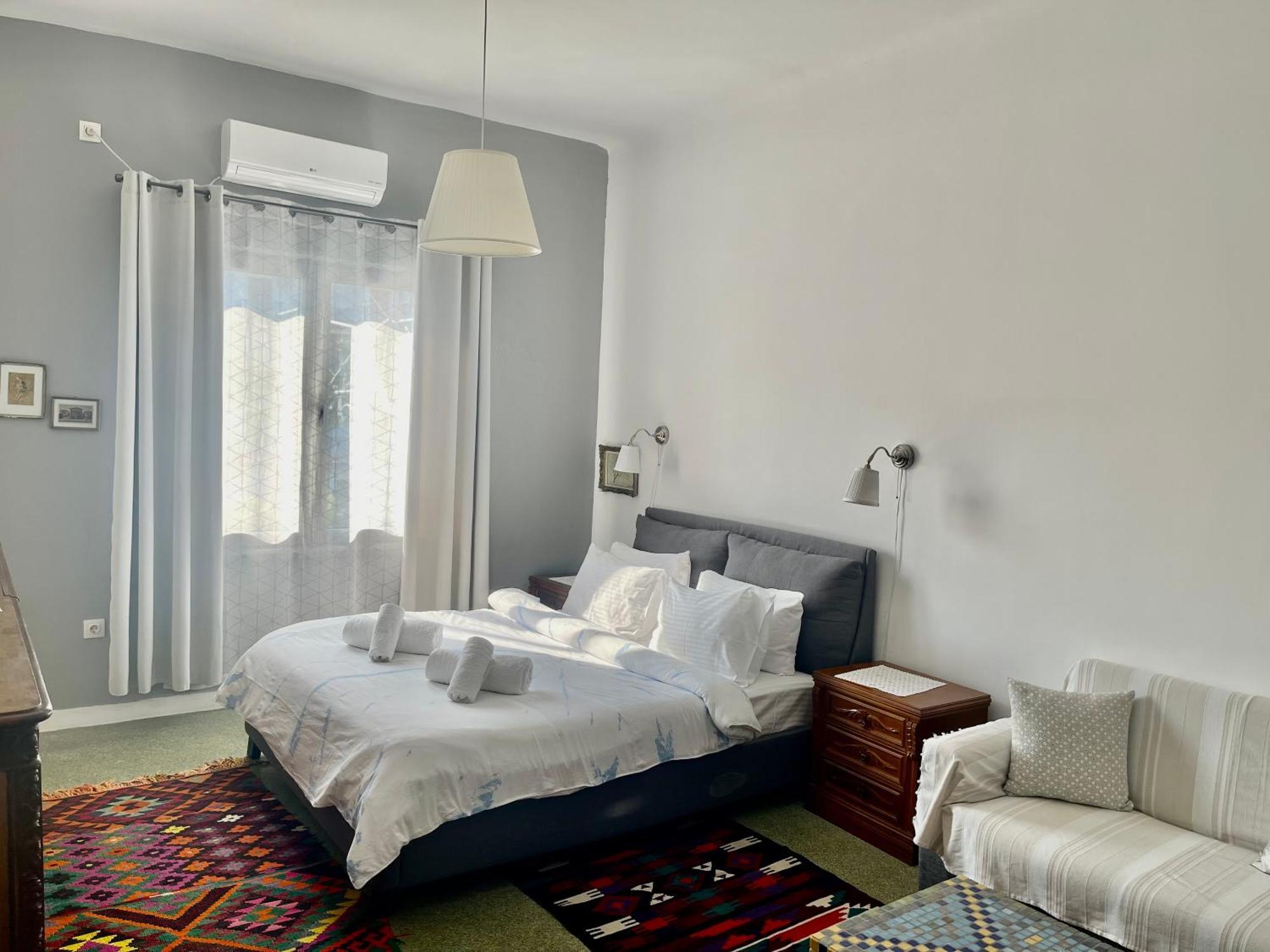 A Litte Taste Of Home Guest House أثينا المظهر الخارجي الصورة