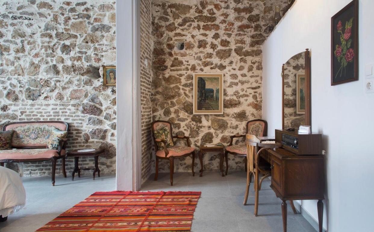 A Litte Taste Of Home Guest House أثينا المظهر الخارجي الصورة