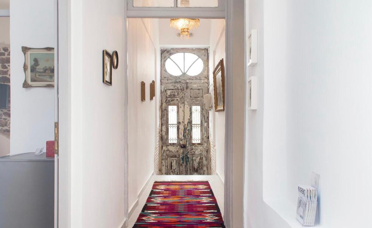 A Litte Taste Of Home Guest House أثينا المظهر الخارجي الصورة