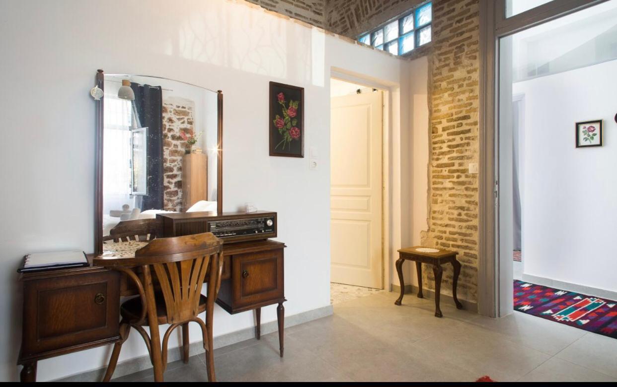 A Litte Taste Of Home Guest House أثينا المظهر الخارجي الصورة